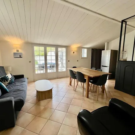 507 Les Agapanthes - Pretty One-story House *